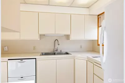 229 Alderwood Circle, Port Angeles, WA 98362 - Photo 11