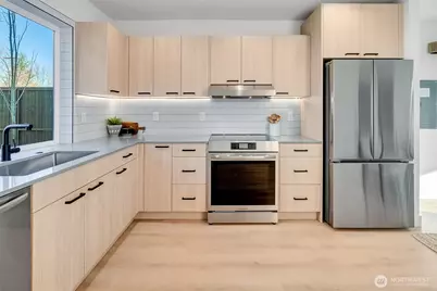 4411 S Holly Street, Seattle, WA 98118 - Photo 5