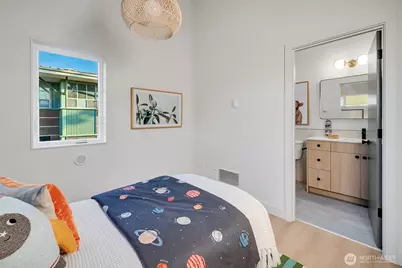 4411 S Holly Street, Seattle, WA 98118 - Photo 25