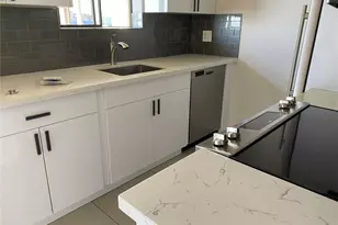 4561 Lake Washington Blvd NE, Kirkland, WA 98033 - Photo 15