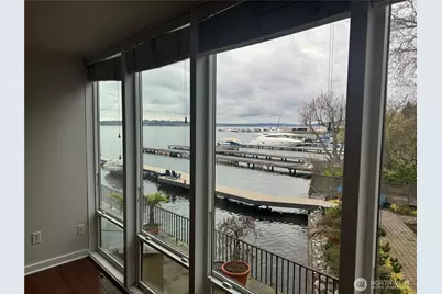 4561 Lake Washington Boulevard NE #203, Kirkland, WA 98033 - Photo 5