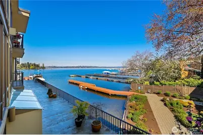 4561 Lake Washington Boulevard NE #203, Kirkland, WA 98033 - Photo 3