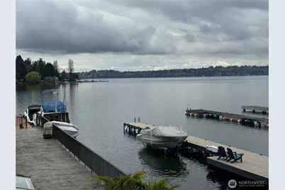 4561 Lake Washington Boulevard NE #203, Kirkland, WA 98033 - Photo 3