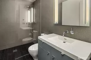 721 Harvard Ave E, Seattle, WA 98102 - Photo 21