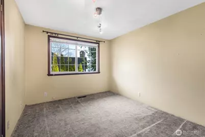 7644 NE Shore Acres Drive, Olympia, WA 98506 - Photo 11