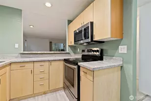 14409 NE 30th Pl, Bellevue, WA 98007 - Photo 13