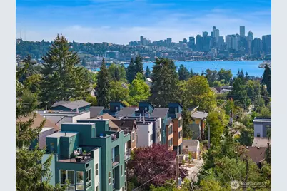 3850 Carr Place N, Seattle, WA 98103 - Photo 1