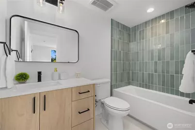 3850 Carr Place N, Seattle, WA 98103 - Photo 25