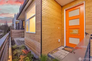 910 15th Ave, Seattle, WA 98122 - Photo 3