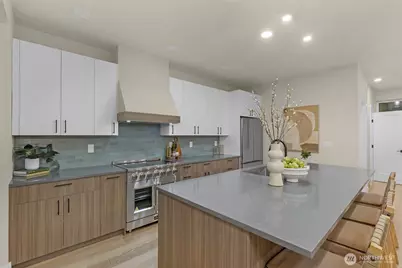 910 15th Avenue, Seattle, WA 98122 - Photo 9