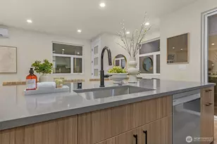 910 15th Ave, Seattle, WA 98122 - Photo 11