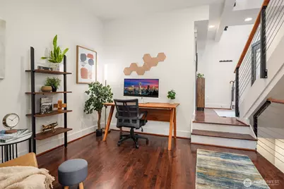 556 Highland Drive, Seattle, WA 98109 - Photo 9