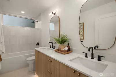 920 34th Avenue #B, Seattle, WA 98122 - Photo 27