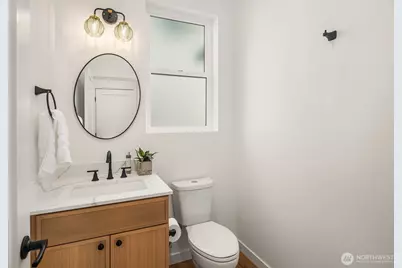 8018 24th Avenue NW, Seattle, WA 98117 - Photo 17