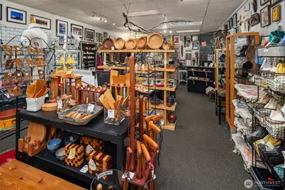 9922 SW Bank Road, Vashon, WA 98070 - Photo 17