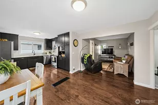 2921 Fredricksen St, Enumclaw, WA 98022 - Photo 7