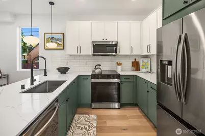 8016 24th Avenue NW, Seattle, WA 98117 - Photo 3