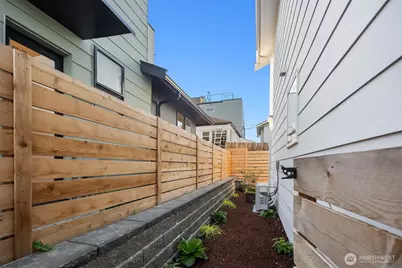 8016 24th Avenue NW, Seattle, WA 98117 - Photo 29