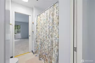 17001 Inglewood Road NE, Kenmore, WA 98028 - Photo 17