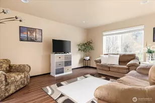 942 Walker Heights Pl, Oak Harbor, WA 98277 - Photo 11