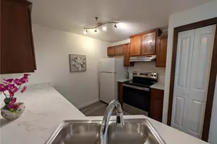 11527 Hwy 99, Everett, WA 98204 - Photo 3