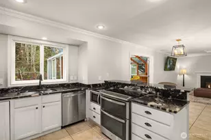 25306 Kanasket Dr, Black Diamond, WA 98010 - Photo 5