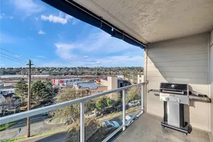 2221 Gilman Dr W, Seattle, WA 98119 - Photo 5