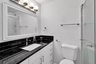 2221 Gilman Dr W, Seattle, WA 98119 - Photo 19