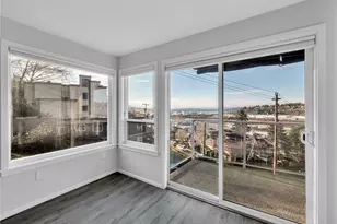 2221 Gilman Dr W, Seattle, WA 98119 - Photo 5