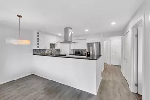 2221 Gilman Dr W, Seattle, WA 98119 - Photo 9