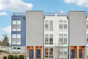 2403 SW Edmunds St, Seattle, WA 98106 - Photo 25
