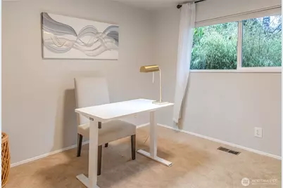 604 128 Avenue SE, Bellevue, WA 98005 - Photo 19