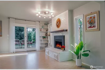 604 128 Avenue SE, Bellevue, WA 98005 - Photo 7