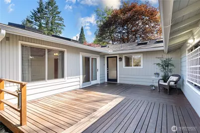 604 128 Avenue SE, Bellevue, WA 98005 - Photo 1