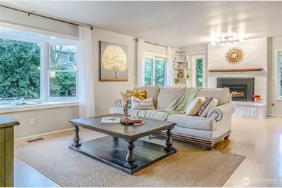 604 128 Avenue SE, Bellevue, WA 98005 - Photo 9