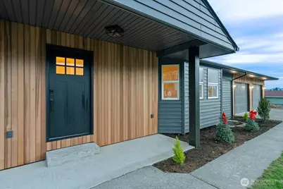 9938 257th Street Ct E, Graham, WA 98338 - Photo 3
