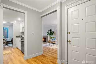 10401 NE 32nd Pl, Bellevue, WA 98004 - Photo 17