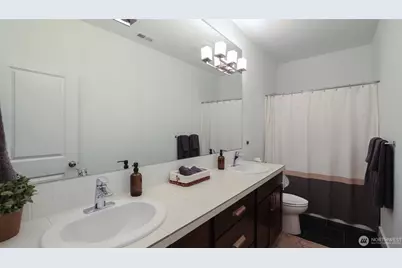 629 Field Place NE, Renton, WA 98059 - Photo 29