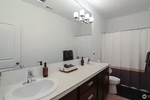 629 Field Pl NE, Renton, WA 98059 - Photo 29