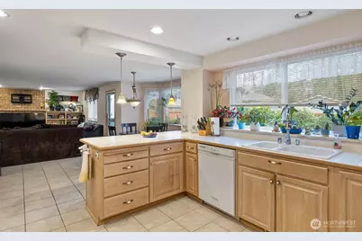 7805 75th Street NE, Marysville, WA 98270 - Photo 15