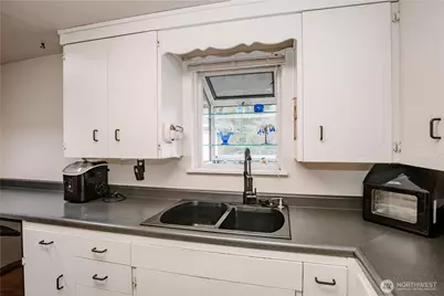 22014 54th Avenue W, Mountlake Terrace, WA 98043 - Photo 13