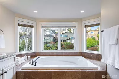 115 W Kinnear Place, Seattle, WA 98119 - Photo 27