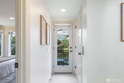 115 W Kinnear Place, Seattle, WA 98119 - Photo 17