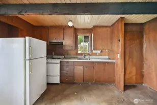 1284 Dines Point Rd, Greenbank, WA 98253 - Photo 7