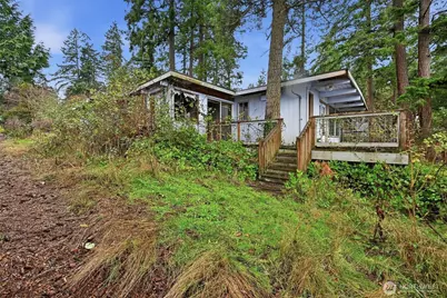 1284 Dines Point Rd, Greenbank, WA 98253 - Photo 3