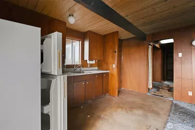 1284 Dines Point Rd, Greenbank, WA 98253 - Photo 15