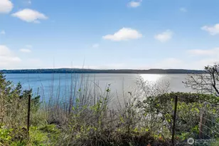 1284 Dines Point Rd, Greenbank, WA 98253 - Photo 25