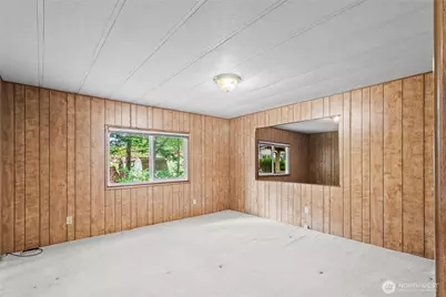 1555 Kimberly Avenue E, Enumclaw, WA 98022 - Photo 7