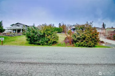 4512 Queen Ann Way, Anacortes, WA 98221 - Photo 7