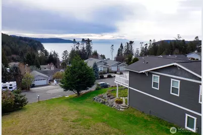 4512 Queen Ann Way, Anacortes, WA 98221 - Photo 23